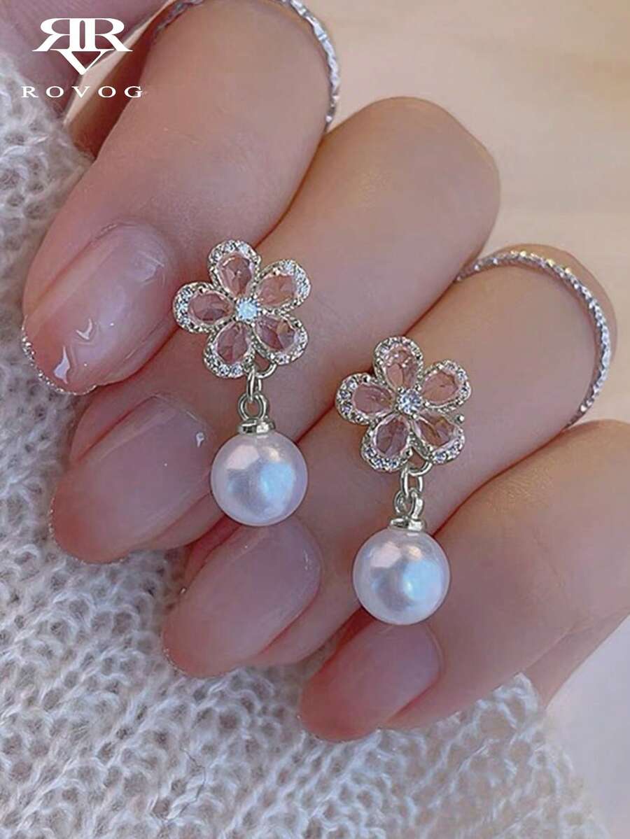 1 对优雅花卉和人造珍珠装饰耳环，奢华独特的女士设计