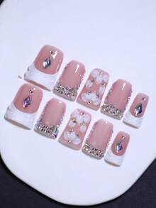 10 件套手工短鸭嘴按压指甲 Y2K 风格手工雕刻花朵图案和闪光亮片水钻指甲装饰裸粉色和白色色块可重复使用假指甲适用于 DIY 美甲产品美甲用品指甲 - 彩色 - 查看 3