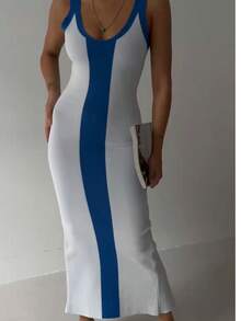 Abito lungo casual ed elegante in maglia a righe con contrasto, aderente - Blu e Bianco - Visualizzare 3