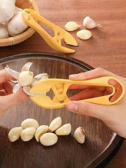 1/5pcs Garlic Peeler With Sharp Blade - Efficient & Quick Garlic Clove Removal, Bright Yellow Manual Garlic Mincer Tool, Suitable For Home Kitchen, Restaurant, Cafe - Easy Clean Design, Fit For Garlic & Other Bulb Vegetables, Practical Kitchen Tool
