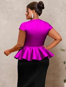 Plus Size Women's 3D Floral Shiny V-Neck Ruffle Hem Short Sleeve Blouse, Party Wear - 玫紅 - 查看 2