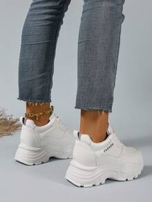 2025年新款白色皮革拼接高跟运动鞋白色运动鞋时尚百搭，厚底高跟系带运动鞋。 - 白色 - 查看 6