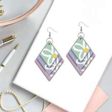 75 件未完成木制耳环套件包括 15 件木质耳环毛坯、20 件耳环钩、20 件开口跳环和 20 件耳环背面（钻石形）