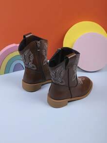 1双儿童时尚休闲牛仔靴，儿童秋冬刺绣中筒复古靴，儿童V型厚筒短靴 - 棕色 - 查看 6
