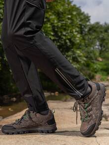 Zapatos de senderismo para hombres de 2025 con suela antideslizante y transpirable, de corte bajo, zapatos casuales para exteriores, zapatos deportivos de moda para exteriores (ligera diferencia de color)