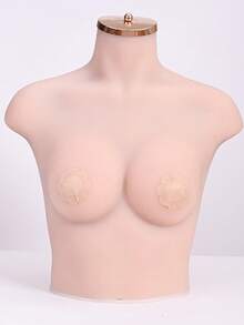 100pcs Disposable Nipple Covers, Seamless Breathable Self-Adhesivelnvisible Bra, Women's Lingerie & Underwear Accessories,Low Cut Evening Dresses, Bras, Underwear Accessories, Nipple Covers To Prevent Exposure, Wedding Photography Supplies, Wedding Clothing Accessories - Apricot - View 5