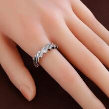 1枚优雅几何圆柱排列设计立方氧化锆女士戒指