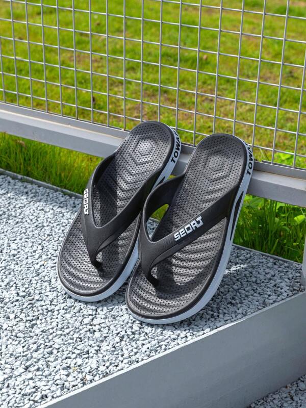 Black Thick Sole Flip Flops, Minimalist Summer Slippers, Women's Slippers, PVC Material, Anti-Slip & Durable, Fashionable Ladies' Sandals, Beach Shoes