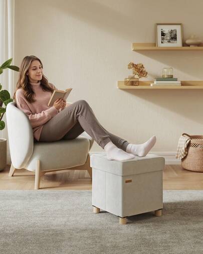 Pouf Contenitore, Cassapanca Pieghevole, 38 x 38 x 40 cm, Sgabello Poggiapiedi, 37 L, Superficie in Velluto, per Camera da Letto Soggiorno, Beige Cappuccino