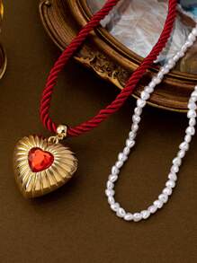 1 件时尚金属心形水钻装饰红绳吊坠项链，1 件仿珍珠颈链，适合女士休闲、约会、派对、礼物，新款珠宝项链