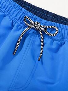 MADHERO Men's Beach Shorts, Casual Holiday Style Men Swim Trunks Men Swim Trunks - Royal Blue - View 4