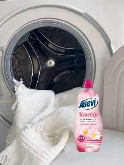 Clothing Degreasing Cleaner Decomposition Of Oil Stains, Color Protection And Anti-Fading Multi-Fabric Clothing Cleaning And Leaving A Fragrance