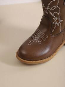 1双儿童时尚休闲牛仔靴，儿童秋冬刺绣中筒复古靴，儿童V型厚筒短靴 - 棕色 - 查看 7