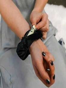 1pc Multifunctional Headband Storage Bag - Portable Storage Box, Non-Waterproof, Elastic Headband With Zipper, Can Store Keys, Cash, Earphones, Accessories - Fashion Polyester Headband Accessory, Large Capacity Cosmetic Storage Box, Suitable For Storing Lipstick, Brushes, Skincare, Phone, Coins, Small Items