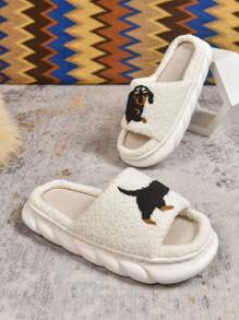 Spring/Summer New Men's Cartoon Sausage Dog Slippers, Fashionable Casual Flat Sandals, Non-Slip Indoor Wear, Durable & Breathable