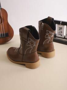 1双儿童时尚休闲牛仔靴，儿童秋冬刺绣中筒复古靴，儿童V型厚筒短靴 - 棕色 - 查看 4