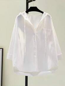 女士白色长袖连帽纽扣衬衫，带抽绳，不对称下摆，前短后长，涤纶面料 - 白色 - 查看 4
