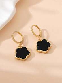 1 Pair Metal Fashion Lucky Clover Earrings, Suitable For Women's Daily Commute Wear