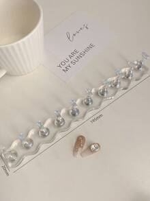 Soporte para práctica de arte de uñas con punta larga de acrílico y cristales, decoración de uñas vintage de flores de resina y cristal, uso en casa y salón, adecuado para madres, hermanas, esposas, amantes, bodas