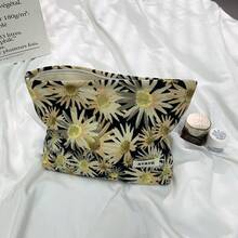 Women Shoulder Bags - 大雛菊黑色化妝包 - 查看 8