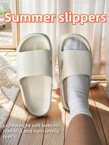 新款热销EVA男士拖鞋，轻便柔软，舒适透气，防滑鞋底设计，速干不臭脚，纯色款式休闲百搭，适合室内浴室淋浴和户外海滩，男女通用情侣凉鞋和拖鞋。