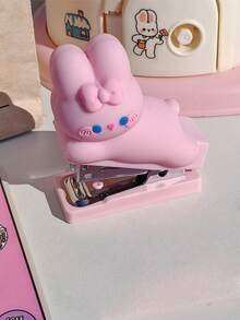 قطعة واحدة من مدبس الدمية المصغر بتصميم كرتوني لحيوانات الكابيبارا والدب والأرنب والبط، أداة تجليد محمولة للمكتب والمدرسة، سلسلة من الهدايا الأساسية لطلاب العودة إلى المدرسة - مقاس واحد - مشاهدة 11