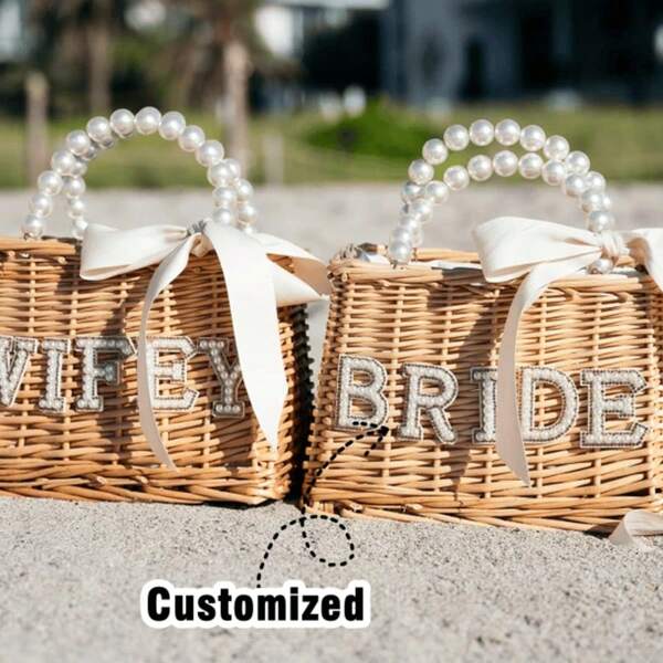 Personalisierte Braut Strandtasche - Individuelle Namensoptionen, verziert mit Perlen & Schleifen | Personalisiertes Strohdesign, ideal für Bridal-Shower & mit Perlenverzierungen