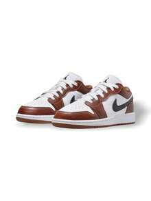 Jordan Brand AIR JORDAN 1 LOW SE GS Trắng Đen Tối Pony - Trắng - Xem 2