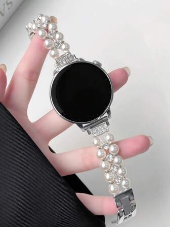 闪耀钻石珍珠串珠金属表带，兼容 Galaxy Watch 7/6/5/4（40mm、44mm、47mm、46mm、41mm）、Galaxy Watch 5 Pro（45mm）、Galaxy Active 2、Galaxy Watch 3（18/20/22mm）、HW Watch 5/4/3/2/1 和 GT5/4/3/2，以及 HW Watch Fit3/Fit4 和 HW Band 8/9/10 NFC。