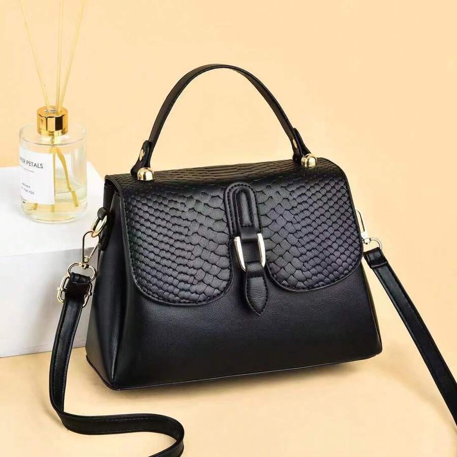 Women Shoulder Bags - 黑色 - 查看 1