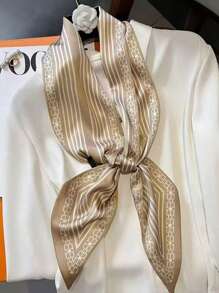 1 件女士装饰色块围巾，新款春夏字母印花，丝滑涤纶材质，高弹抗皱围巾，环绕式包带，送给家人和朋友的礼物