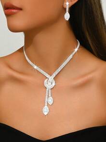 别致的镀银铜首饰套装，可选蓝色或红色合成水钻 - 适合日常优雅或派对魅力