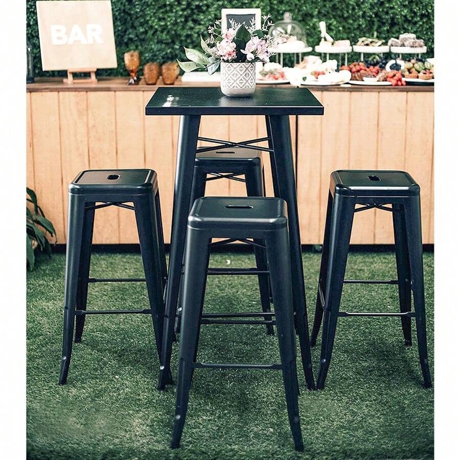 Lot de 4 tabourets de bar empilables en métal avec assise carrée et passe-mains, renfort en X,  pour cuisine, salle à manger et bar