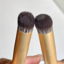 1 szt./2 szt. Pędzel do korektora z okrągłą, kątową końcówką, zakrywa blizny potrądzikowe, dolinę łez, cienie pod oczami, bez wchłaniania pudru, miękki pędzel do korektora i rozświetlacza, wielofunkcyjny, przenośny przyrząd kosmetyczny - Wielokolorowe - Zobacz 5