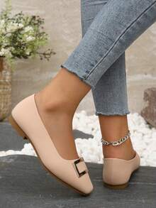 Zapatos planos de mujer, punta cuadrada con adorno metálico, estilo elegante para trabajo y uso casual - desnudo - Ver 3
