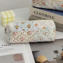 حقيبة مكياج بيج، نمط ملون مجزأ، حقيبة تخزين للسفر، تخزين منزلي، حقيبة تخزين متعددة الوظائف سعة كبيرة، حقيبة مكياج للبنات، حقيبة تخزين مستحضرات التجميل، حقيبة مكياج جميلة للعناية بالبشرة، حقيبة مكياج، صندوق مكياج، حقيبة تخزين المجوهرات، حقيبة فرش، حقيبة فوط صحية، حقيبة سماعات الرأس، محفظة، حقيبة نظارات، هدية عيد الميلاد، هدية عيد الأم، موسم العودة إلى المدرسة، حقيبة طالب، حقيبة ضروريات السفر للمدرسة والعطلات، حقيبة سفر للنساء'