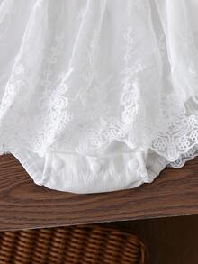 Spring & Autumn New Baby Girls' Outfit, Lace Bodysuit With Round Neck Long Sleeves, Bow & Ruffle Trim, Matching Lace Headband, Sweet & Elegant Style Suitable For Special Occasions Or Everyday Wear