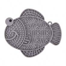 PETSIN 1pc Silicone Slow Feeder Mat, Fish/Frog Shaped, Anti-Gulping, Anti-Spill, With Suction Cup, Wall-Mountable Lick Mat For Cats & Dogs