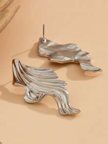 1 Pair Retro Textured Elongated Geometric Alloy Dangle Earrings, Suitable For Women