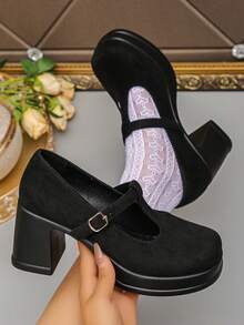 Sapatos Mary Jane vintage plus size femininos, novos sapatos sociais de salto grosso, estilo primavera/outono, simples, com salto baixo, de camurça preta e tiras, adequados para uso diário, trabalho, festas e ocasiões formais - Preto - Ver 1