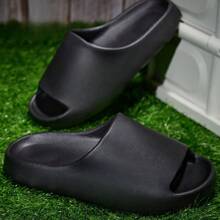 Sandalias de verano para hombre de talla grande, nuevas sandalias de playa con suela gruesa antideslizante y de EVA, 2025