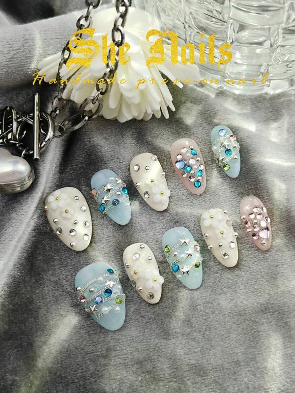 Cute Short Almond Acrylic Handmade Press On Nails DIY 10pcs French Cute Style Baby Blue Nails And White Nails With 3D Silver Beads, Star Diamonds, Hand-Painted Flowers Suitable Daily Wear With Free Sticker Nail Tool Nail Art.