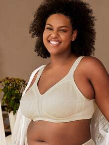 Plus Size Women Full Coverage Unpadded Comfortable Shaping Wireless Bra - Champagne - View 4