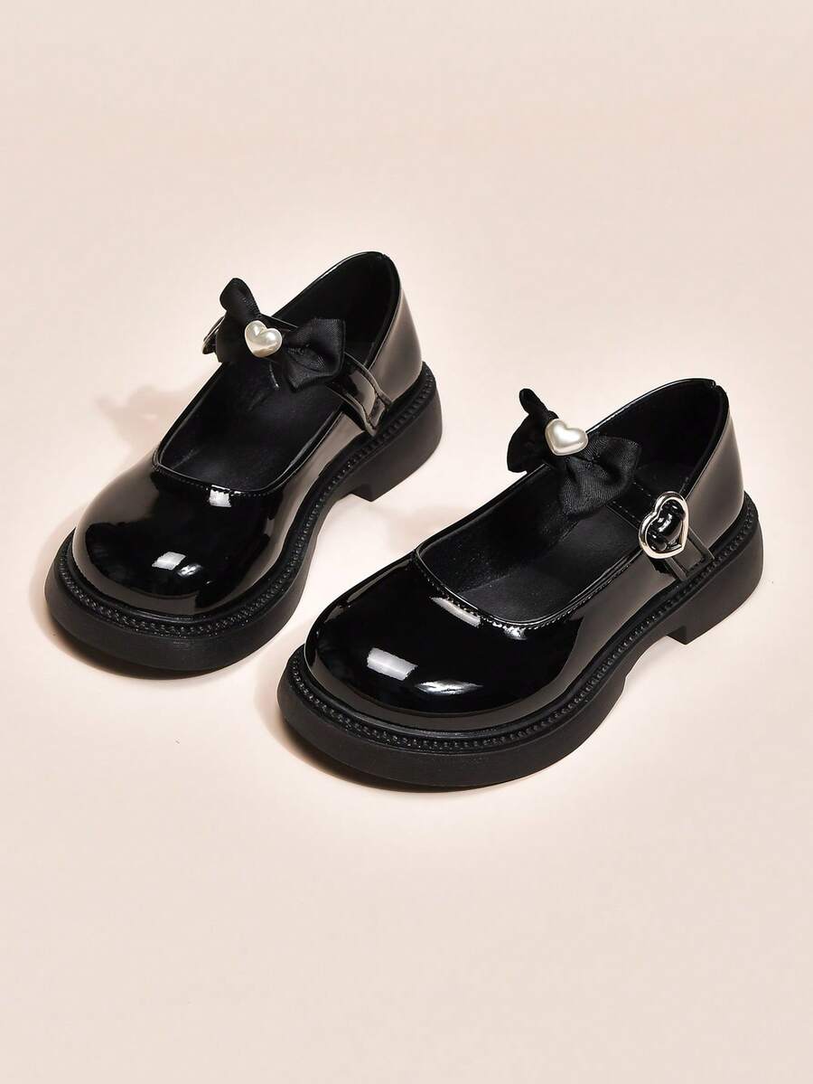 زوج من الأحذية السوداء المسطحة للبنات، أحذية جلدية ناعمة ذات أصابع مربعة، أحذية أميرة أنيقة وجميلة، أحذية مدرسية كاجوال، مناسبة للربيع والخريف وجميع المواسم