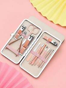 30 件经典美甲和修脚工具套装，包括指甲钳、角质层钳、镊子、指甲锉和不锈钢角质层推刀 - 无香美甲和修脚套装