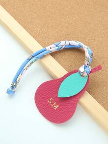 1 pieza Llavero personalizado con iniciales y forma de fruta con cuerda de satén colorida, monograma dorado personalizado de cereza como accesorio para bolsas, llavero personalizado y lindo en forma de manzana, melocotón, limón, mango, pera como accesorios para bolsos, regalo para mujer para boda o San Valentín - Multicolor - Ver 36