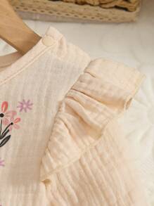 Mommbaby Baby Girl Romper Solid Color Cotton Pleated Floral Print Ruffle Trim Long Sleeve Footed Jumpsuit Playsuit, Spring/Autumn