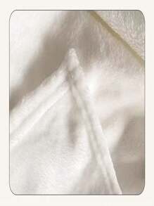 1 pieza Manta contemporánea de franela con diseño rojo de moda - Manta de punto impresa digitalmente cómoda y cálida, adecuada para la siesta, el sofá, la oficina, el camping, regalo multiusos, para todas las estaciones