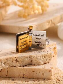 1 pezzo Elegante collana con pendente a forma di libro a forma di lettera d'amore in acciaio inossidabile, gioiello unisex ideale per uso quotidiano, vacanze, famiglia/amanti/amici