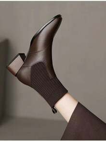 2025 Spring/Autumn New Arrival Elastic Sock Boots, Flat Heel Ankle Boots, British Style, Ankle Boots & Booties, Fall, Winter - Brown - View 4